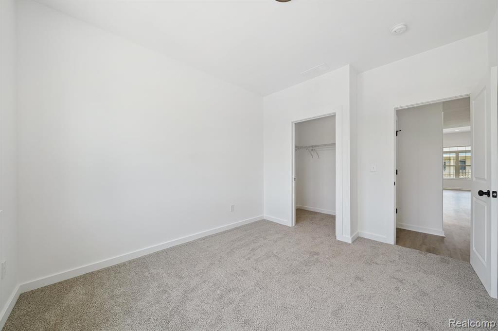 449 Village Drive, 181, Walled Lake, MI 48390 — Photo 8