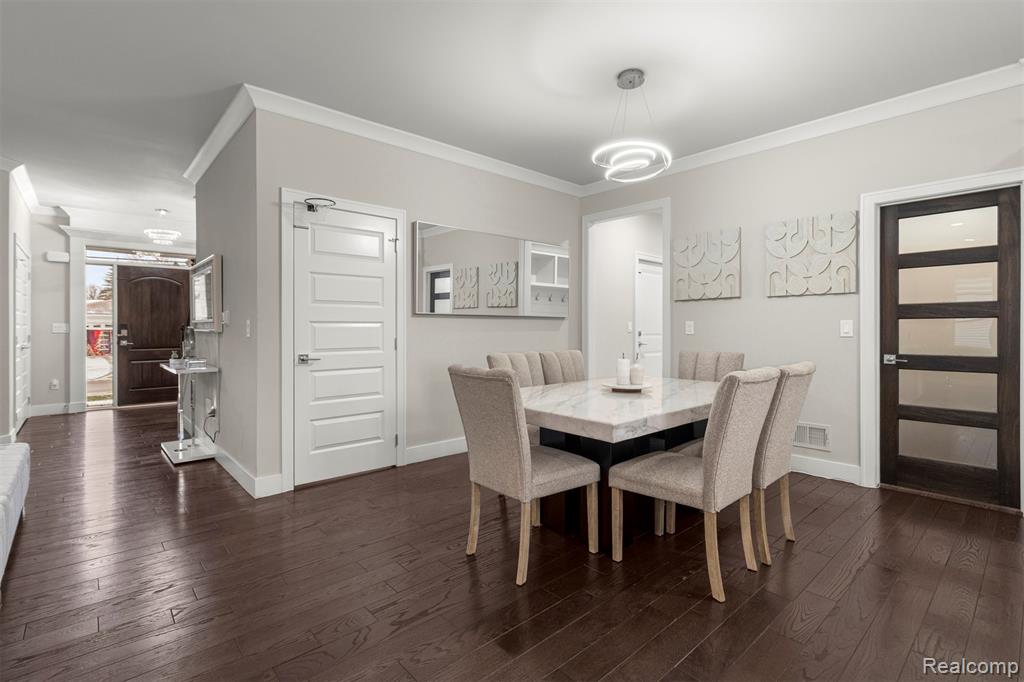 8615 Greendale Drive, Sterling Heights, MI 48312 — Photo 12