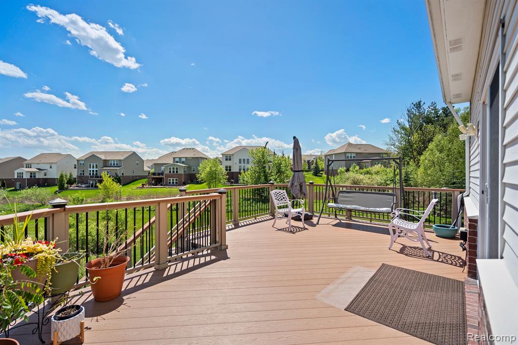 4562 Cloverdale Court, Lake Orion, MI — Photo 54