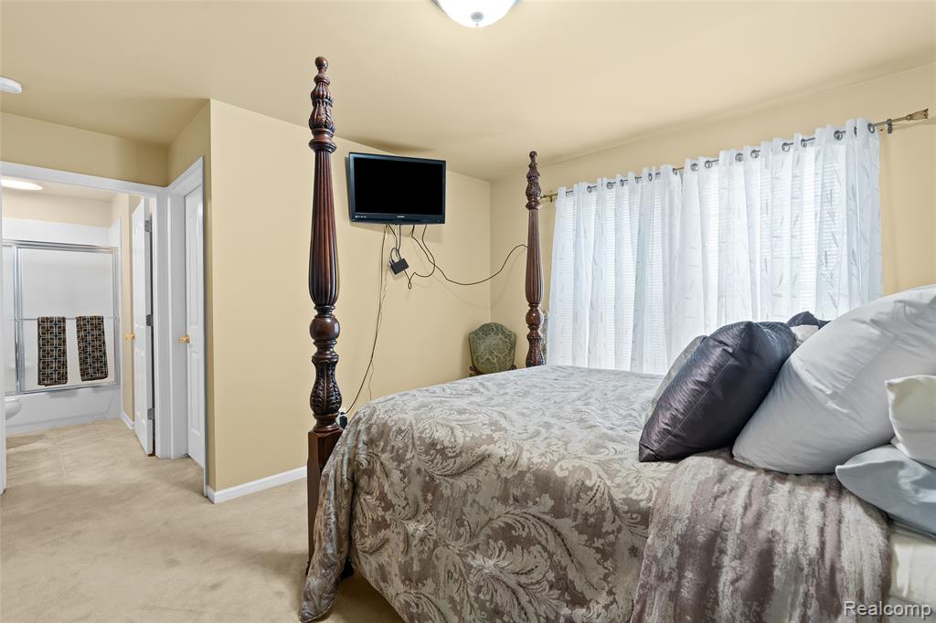 18031 Stonebrook Drive, Northville, MI 48168 — Photo 32