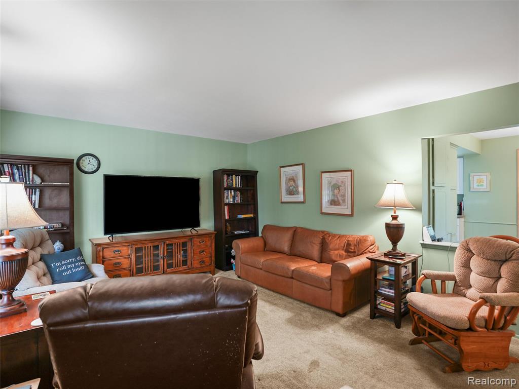 46275 W 11 Mile Rd, Novi, MI — Photo 24