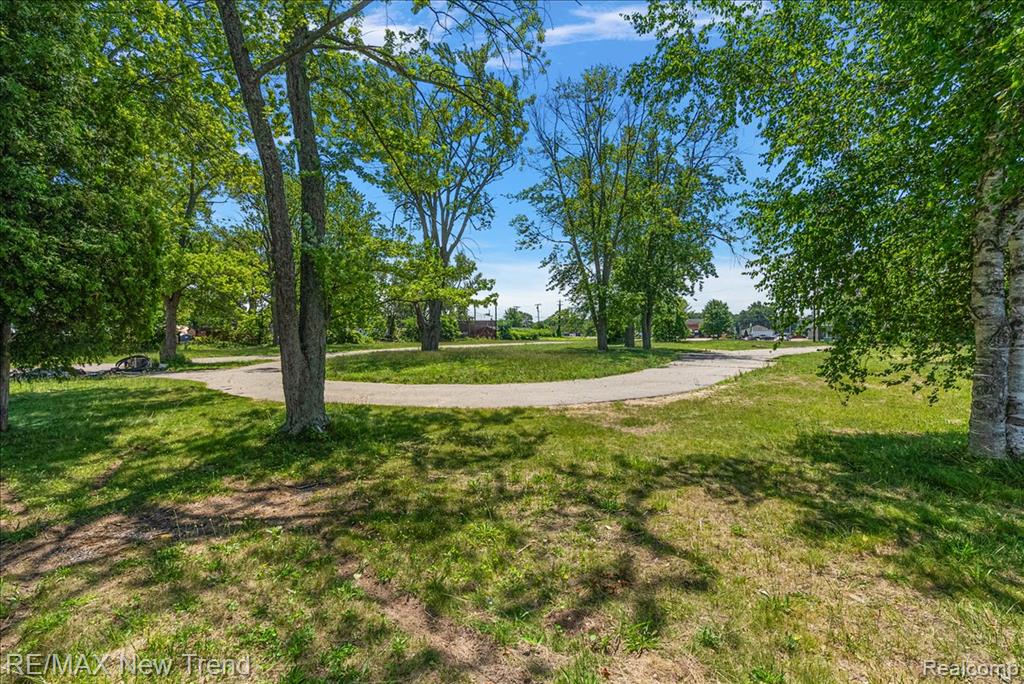 8300 Pontiac Lake Road, White Lake, MI — Photo 12