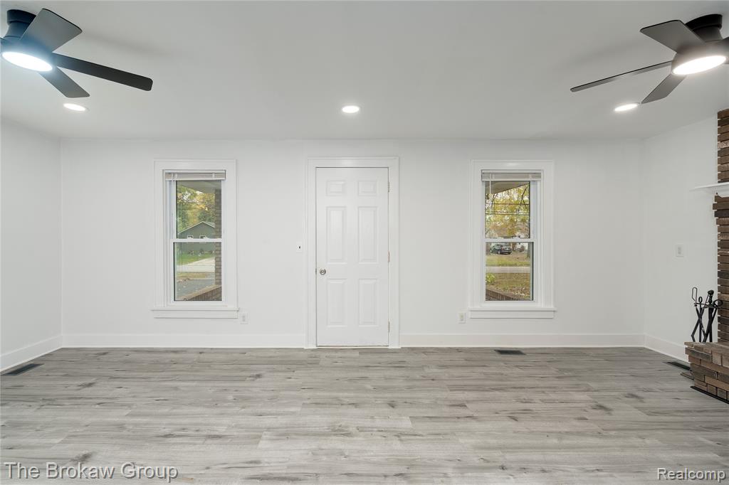 736 N Main Street, Almont, MI 48003 — Photo 16