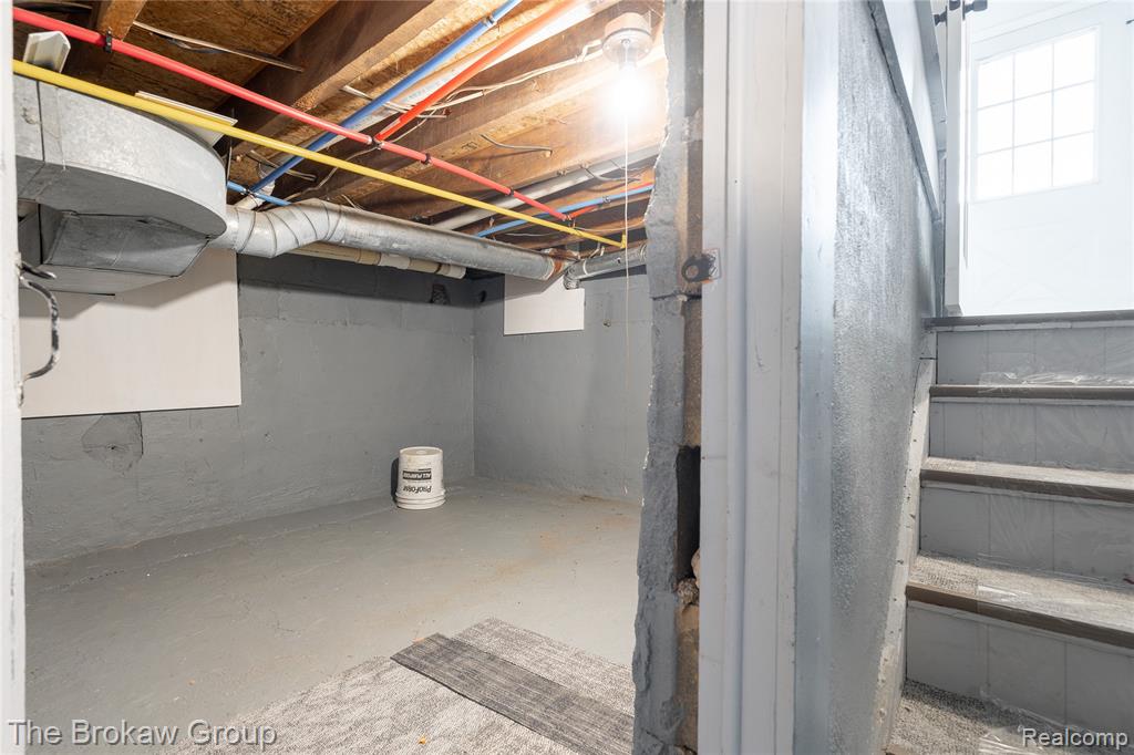 736 N Main Street, Almont, MI 48003 — Photo 47