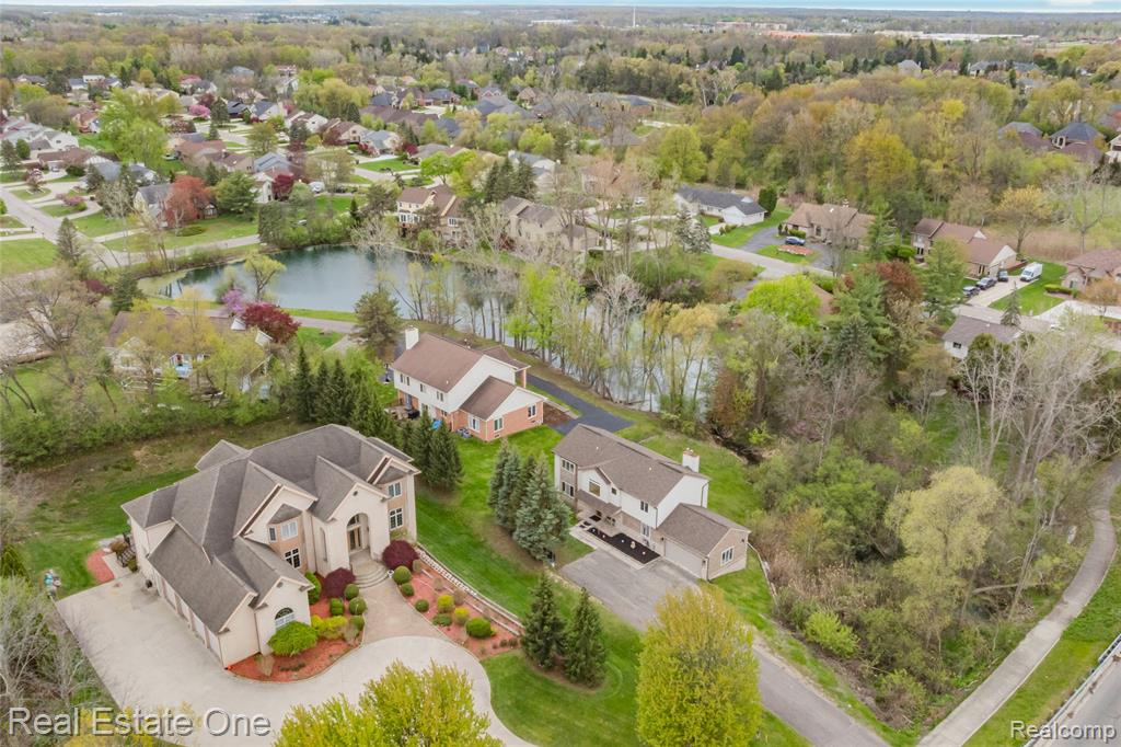 7295 W Maple Road, West Bloomfield, MI — Photo 34