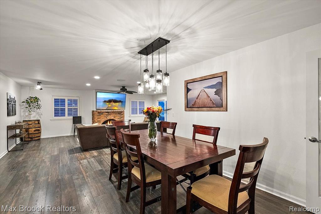 486 Charlevoix Street, Commerce Twp, MI 48382 — Photo 12