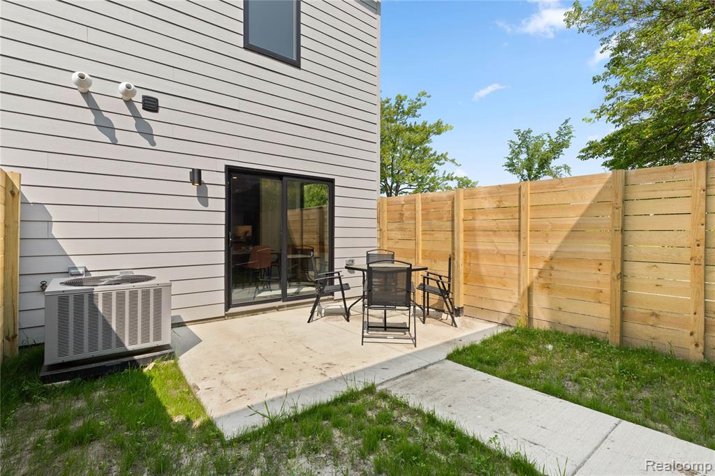 3422 Cochrane Street, 1, Detroit, MI 48208 — Photo 8