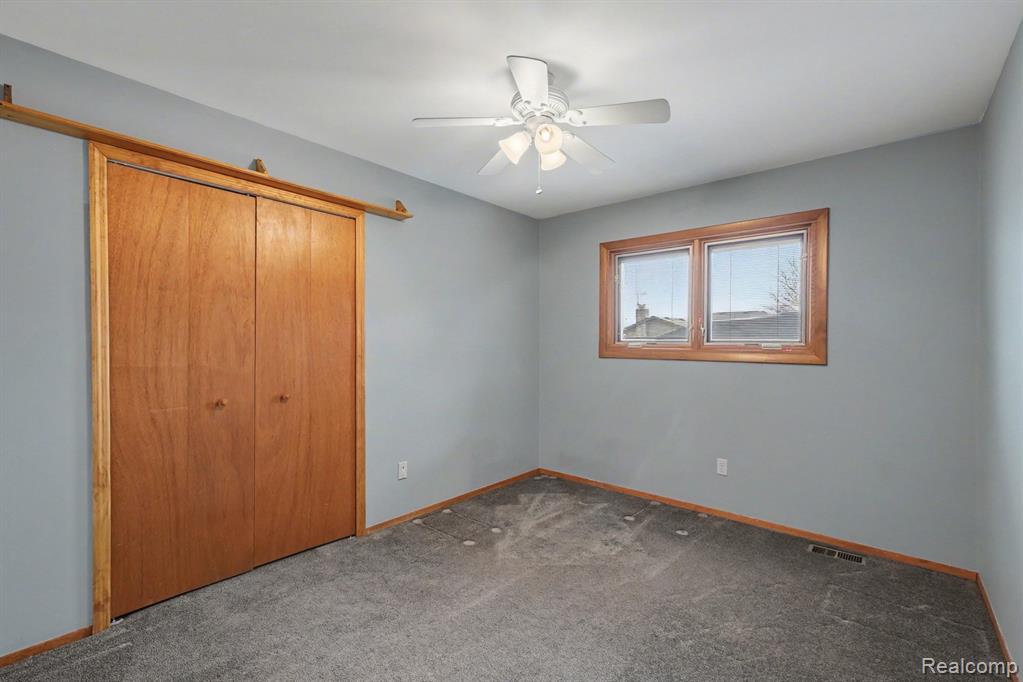 39712 Crystal Drive, Sterling Heights, MI 48310 — Photo 15