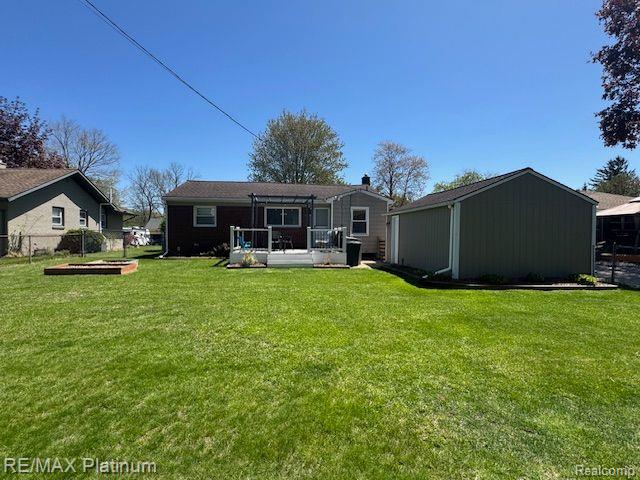 415 CRYSTAL Street, Milford, MI 48381 — Photo 4