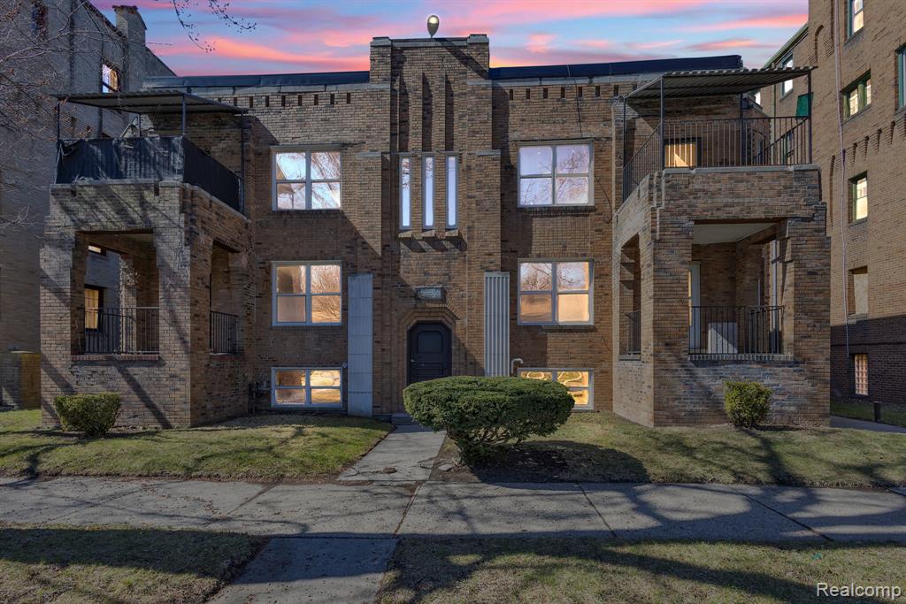 17701 Manderson Rd Road, Detroit, MI 48203