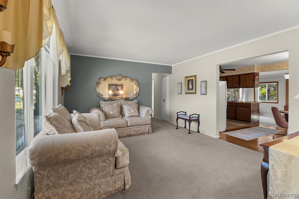 740 Sheffield Drive, Madison Heights, MI 48071 — Photo 9