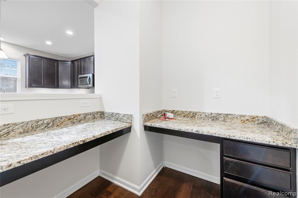 25835 Oberlin blvd, Novi, MI — Photo 20