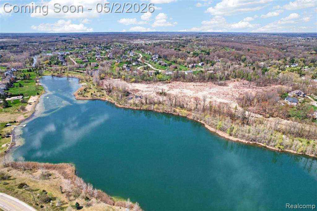 3060 Exeter Drive, Milford, MI 48380 — Photo 9