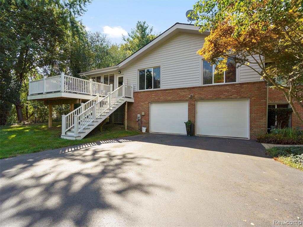 4351 Queens Way, Bloomfield Hills, MI 48304 — Photo 37