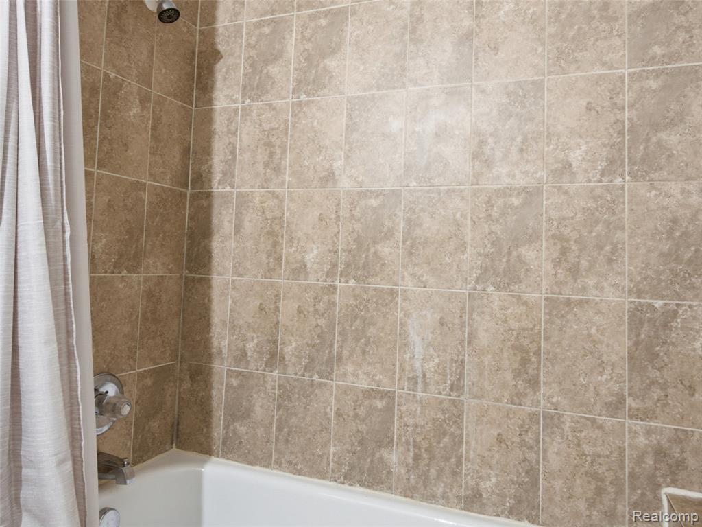 45650 Kennedy Avenue, Shelby Twp, MI 48315 — Photo 27