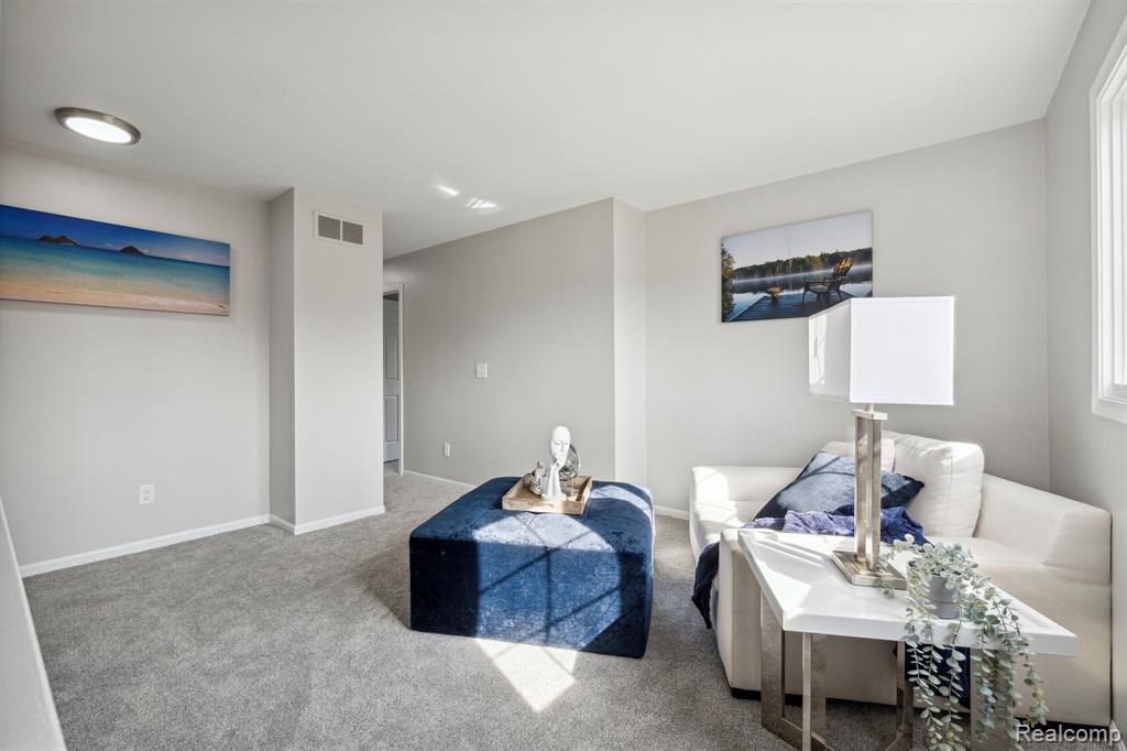 45516 VIOLET Lane, Novi, MI — Photo 27