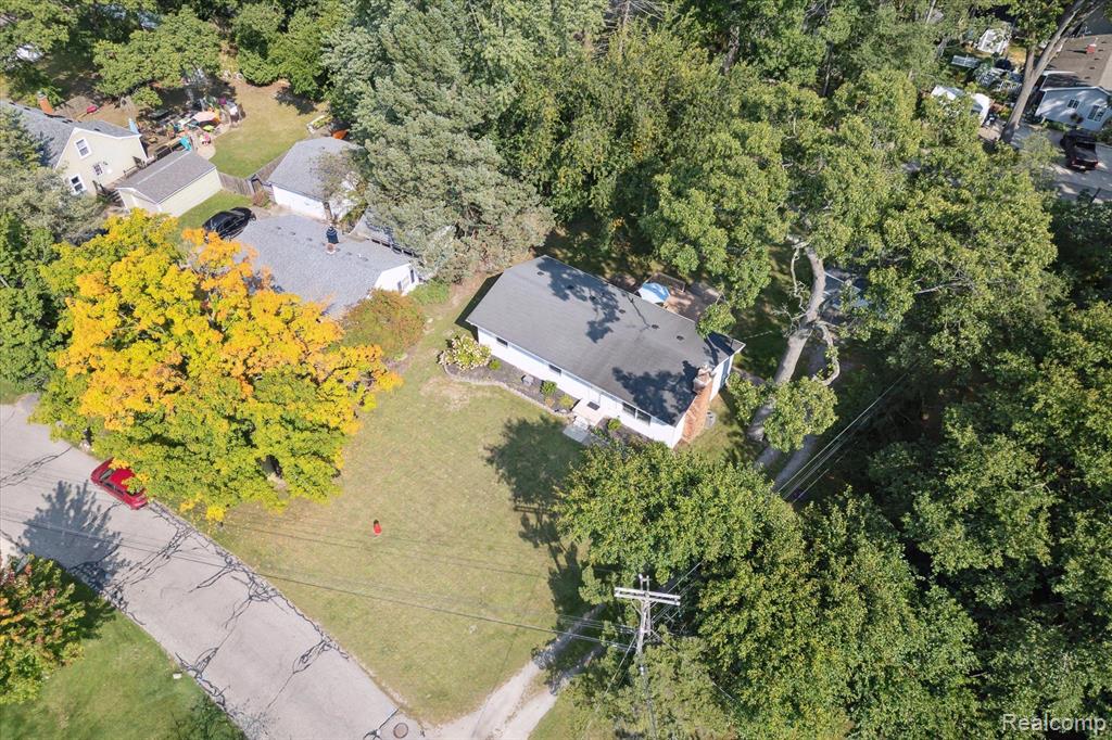 550 ROSELANE Drive, Howell, MI 48843 — Photo 47