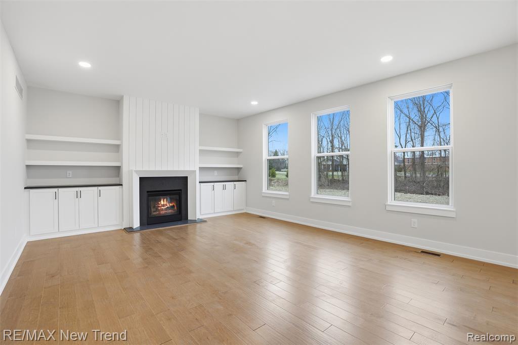 8430 Joseph Street, Commerce Twp, MI 48382 — Photo 9