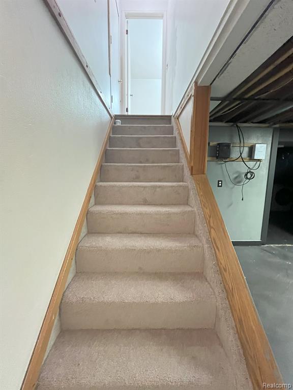 4053 HEATHGATE Drive, Lansing, MI 48911 — Photo 22