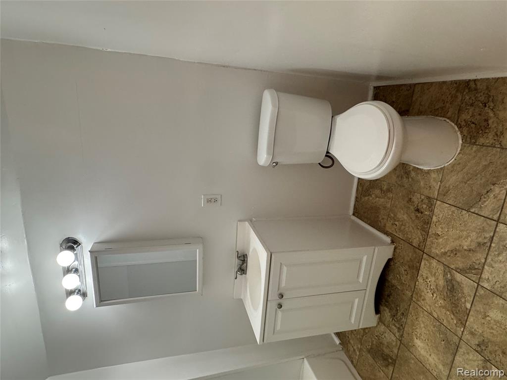 15760 Monte Vista Unit #2 Street, Detroit, MI 48238 — Photo 10