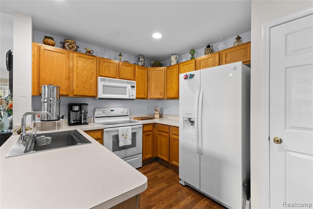 11000 Hayes Street, Grand Blanc, MI 48439 — Photo 15