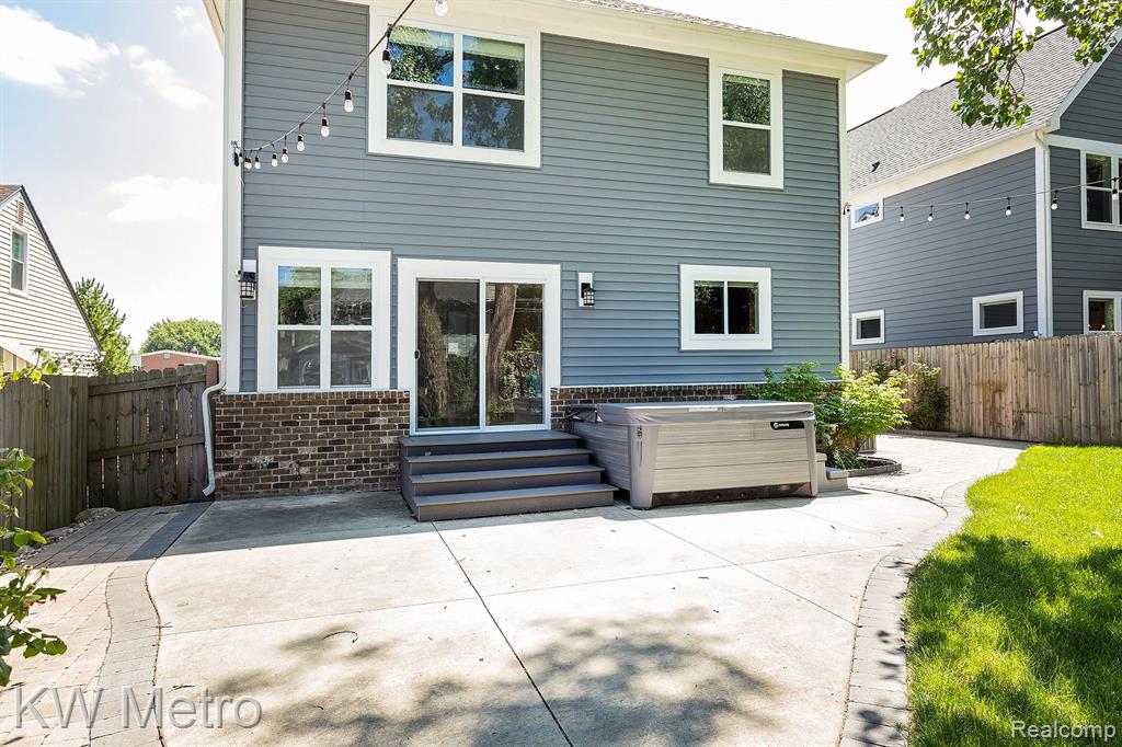 602 CHERRY Avenue, Royal Oak, MI 48073 — Photo 52
