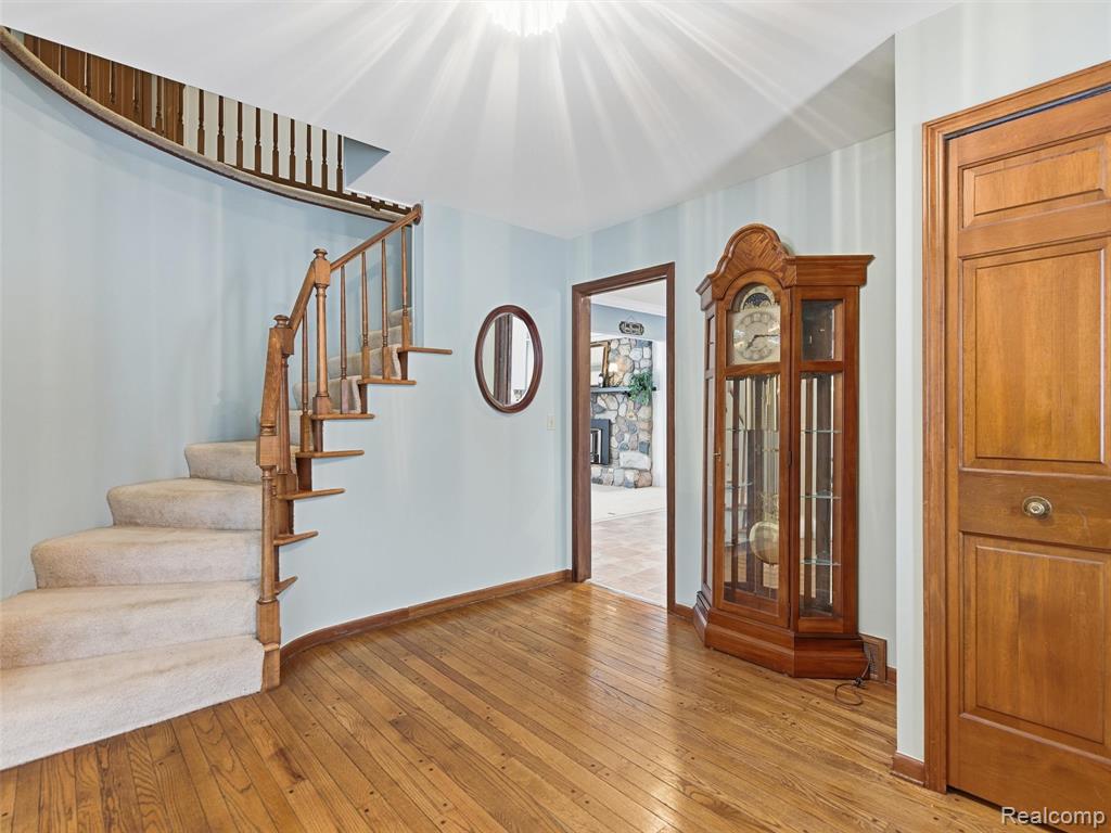 3360 S Hadley Road, Ortonville, MI 48462 — Photo 4