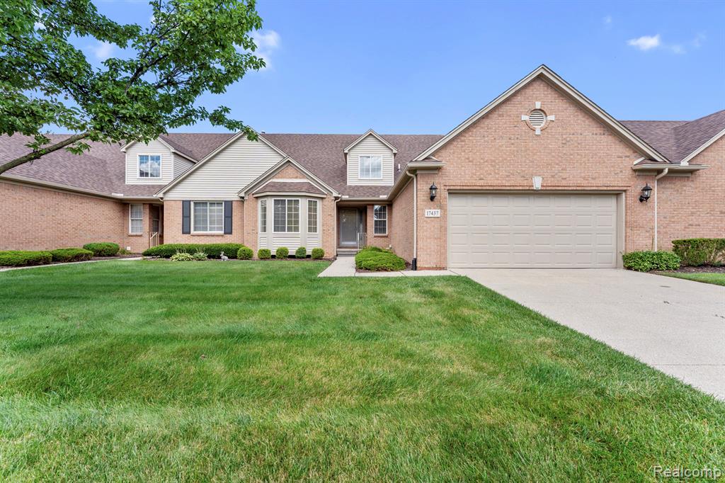 17437 Averhill Boulevard, Macomb, MI 48042