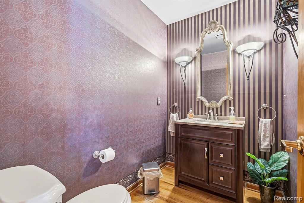 39810 Wilmette Drive, Sterling Heights, MI 48313 — Photo 18