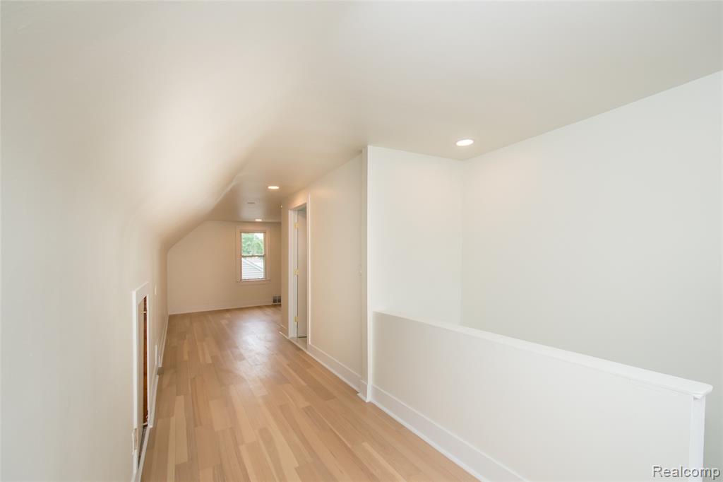 2330 Buckingham Avenue, Berkley, MI 48072 — Photo 25