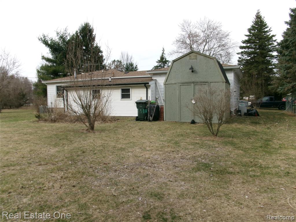 28450 Pontiac Trail, South Lyon, MI 48178 — Photo 14