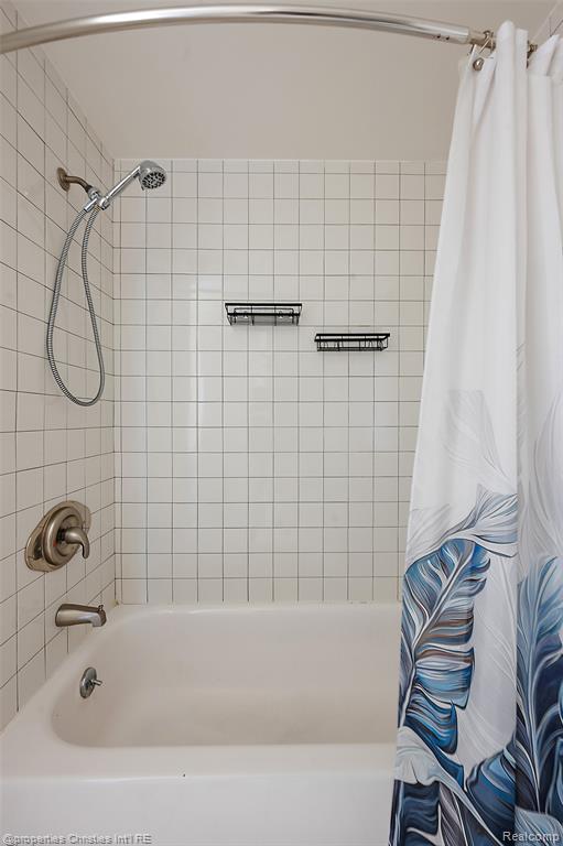 6972 Harvard Lane, Canton, MI 48187 — Photo 17