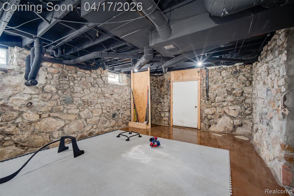 82 Granada Drive, White Lake, MI — Photo 31