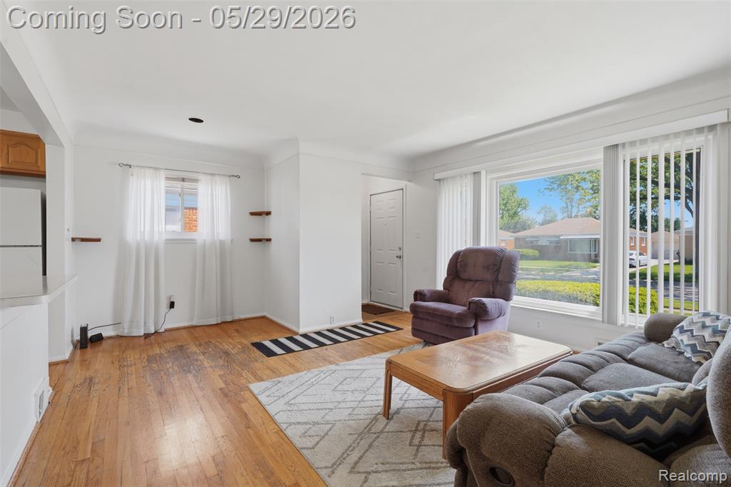 24237 Roxana Avenue, Eastpointe, MI 48021 — Photo 7