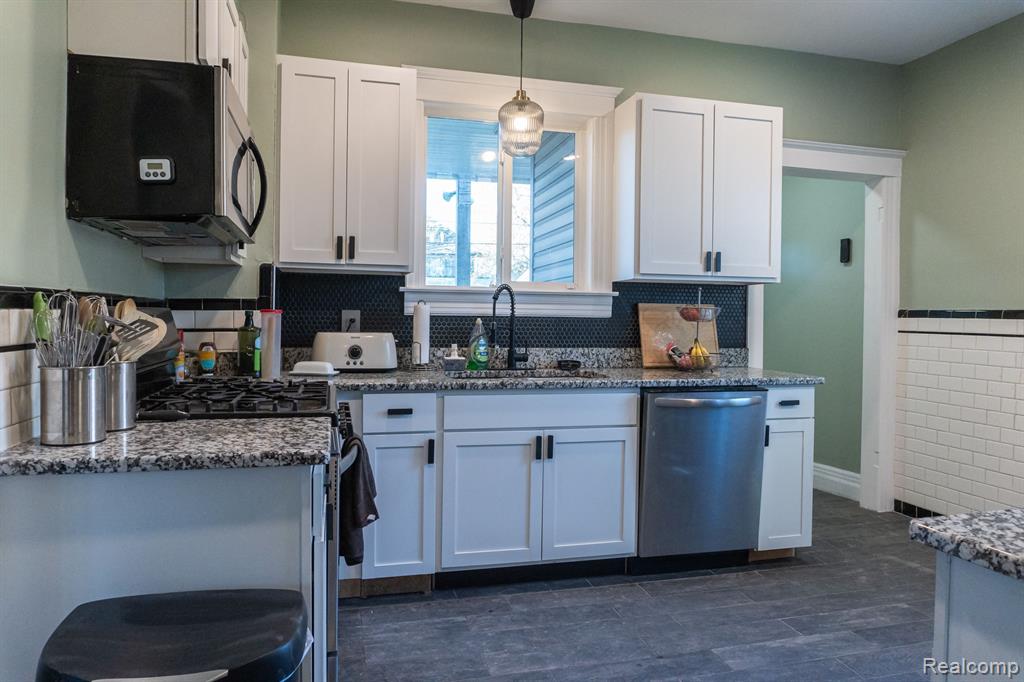 73 TENNYSON Street, Highland Park, MI 48203 — Photo 15