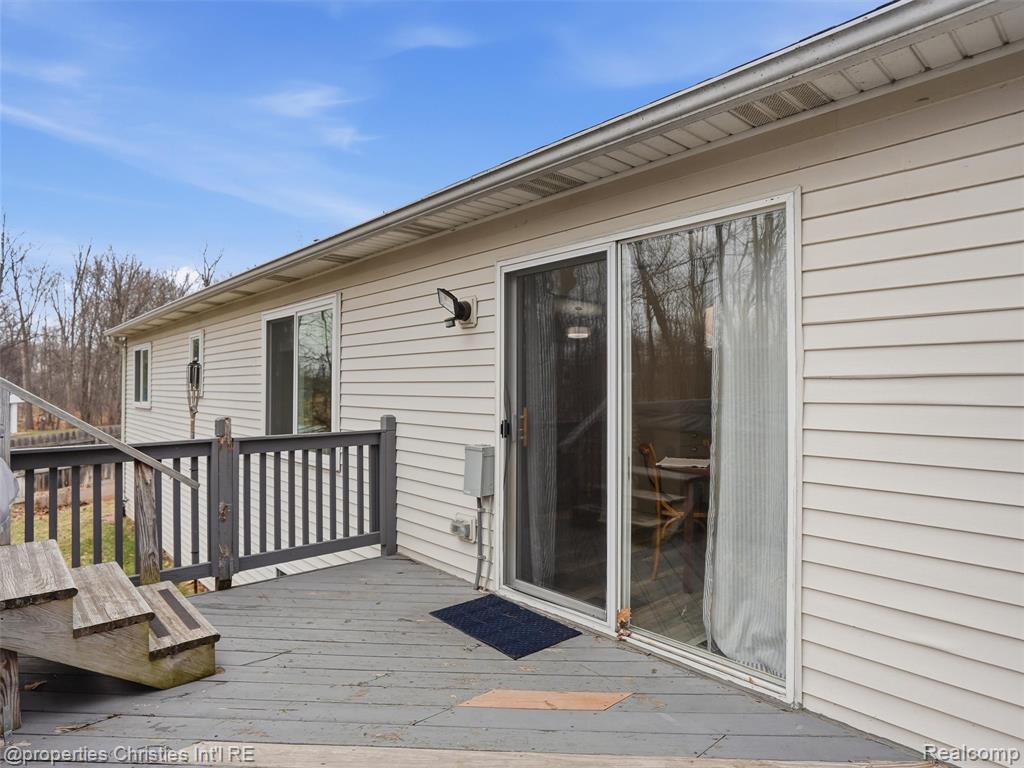 517 Cove View Drive, Waterford, MI 48327 — Photo 34