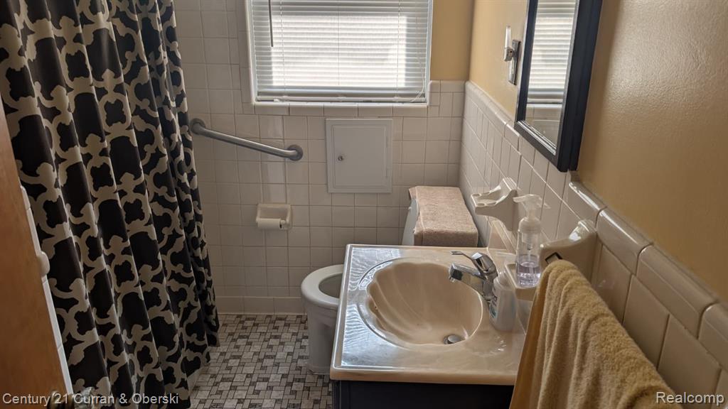 6500 Appoline Street, Dearborn, MI 48126 — Photo 6