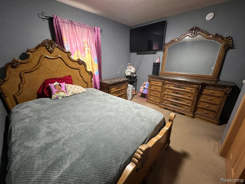 614 STIRLING Street, Pontiac, MI 48340 — Photo 24
