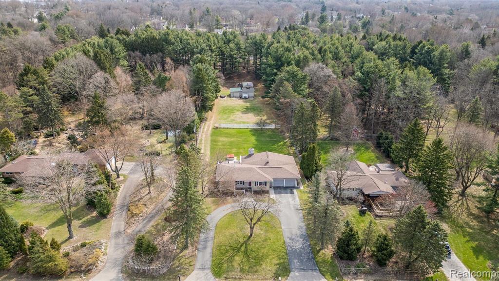 707 PINE TREE Road, Lake Orion, MI 48362 — Photo 5