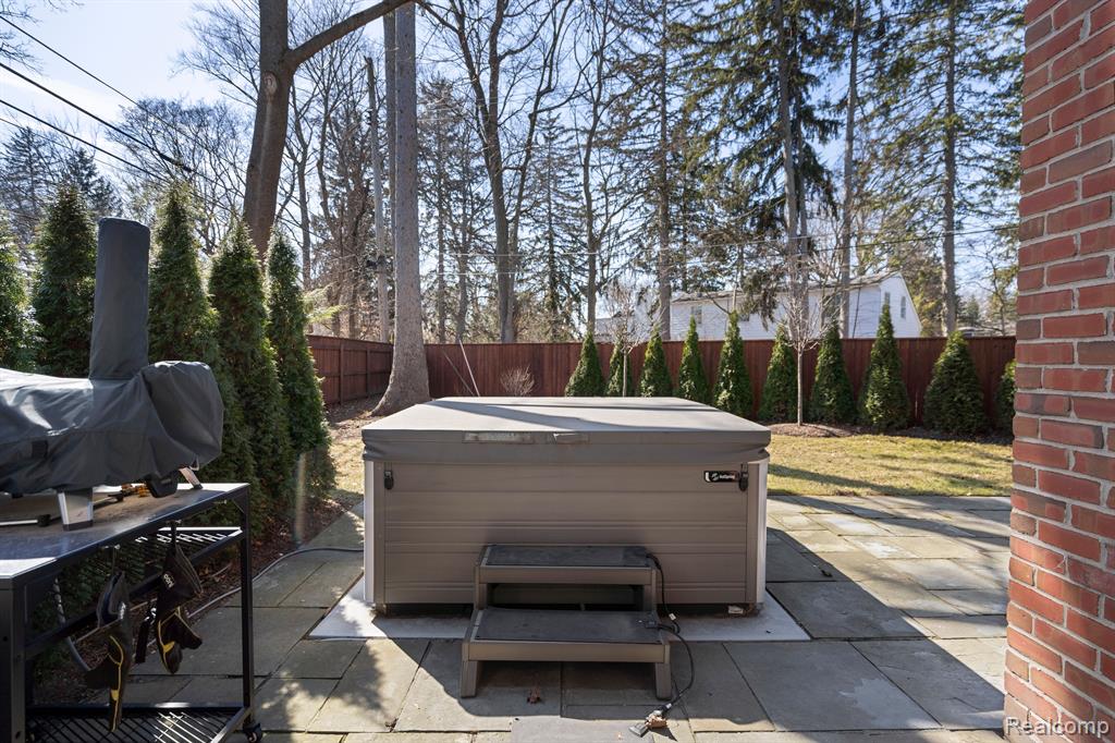 550 SHIRLEY Road, Birmingham, MI 48009 — Photo 63