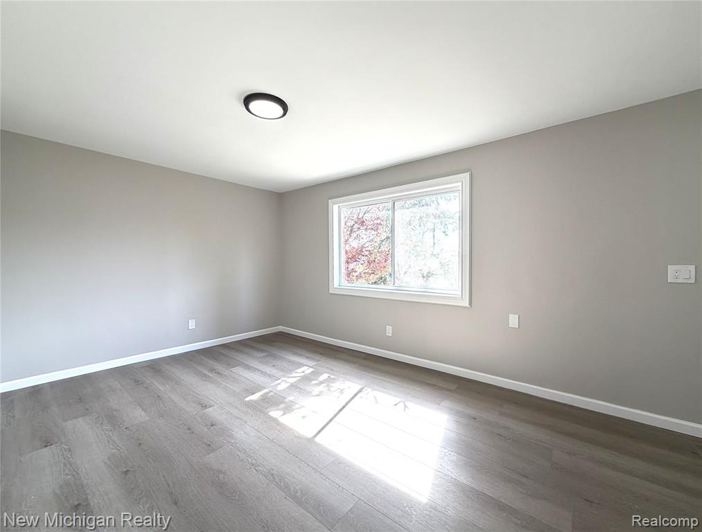 32718 Grand River Avenue, A4, Farmington, MI 48336 — Photo 10