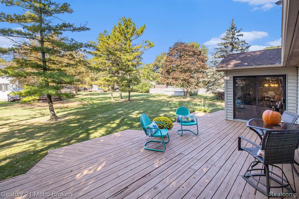5376 OLDE SHAWBORO Road, Grand Blanc, MI 48439 — Photo 4