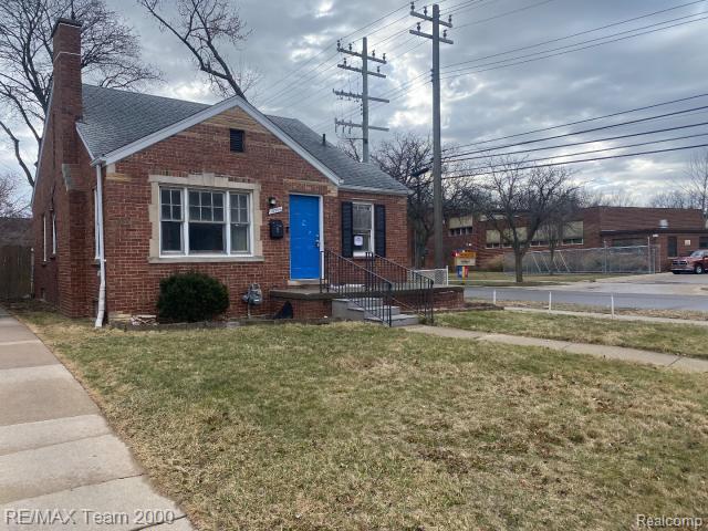 18904 Mallina Street, Grosse Pointe, MI 48236 — Photo 2