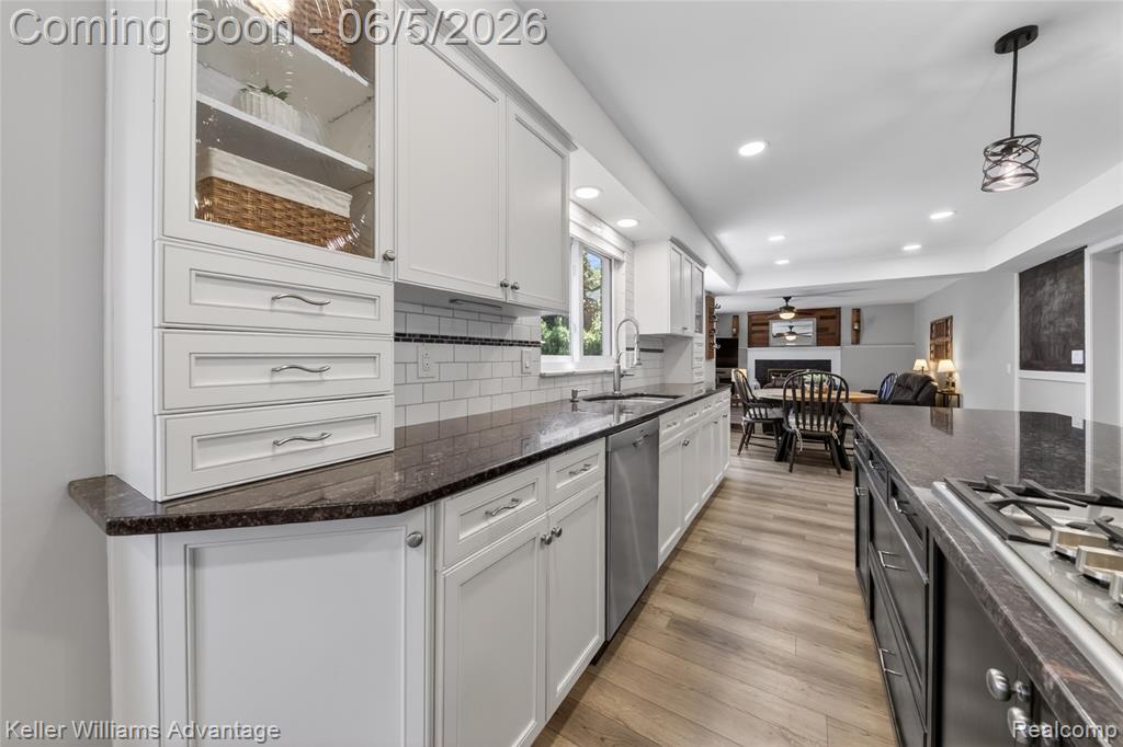 46037 Gainsborough Drive, Canton, MI 48187 — Photo 10