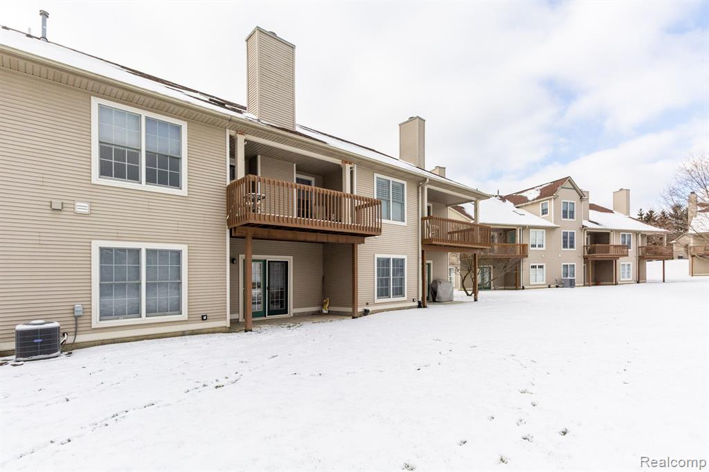 211 PIERCE LAKE Drive, Chelsea, MI 48118 — Photo 43