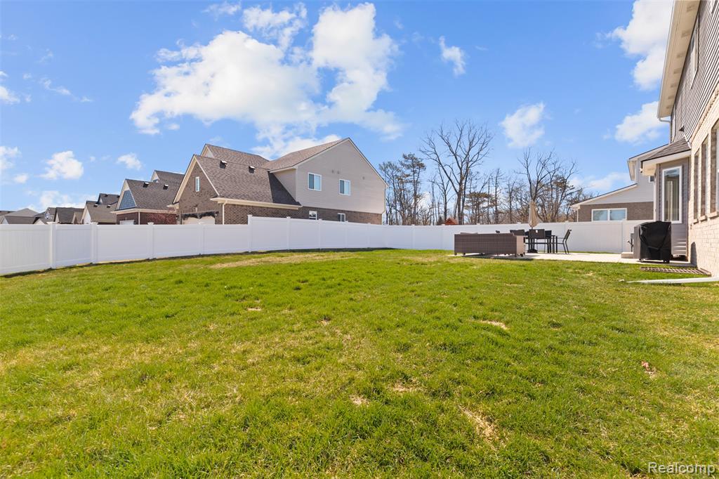 8135 Hudson Drive, Westland, MI — Photo 32