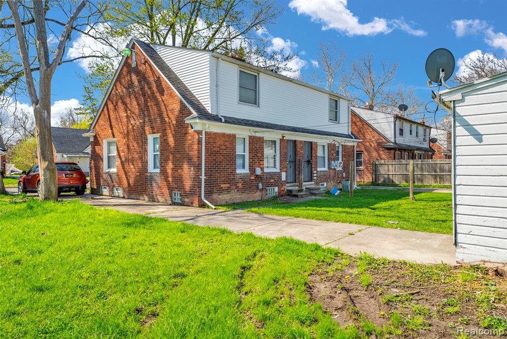 17215 and 17219 Sioux Street, Detroit, MI 48224 — Photo 21