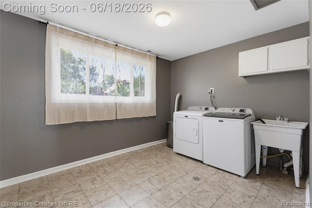 30130 Marimoor Street, Beverly Hills, MI 48025 — Photo 23