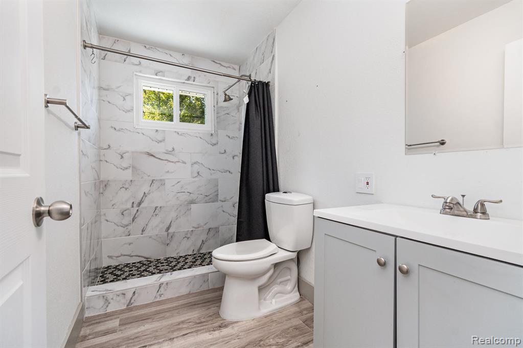 631 Cathay Street, Saginaw, MI 48601 — Photo 11