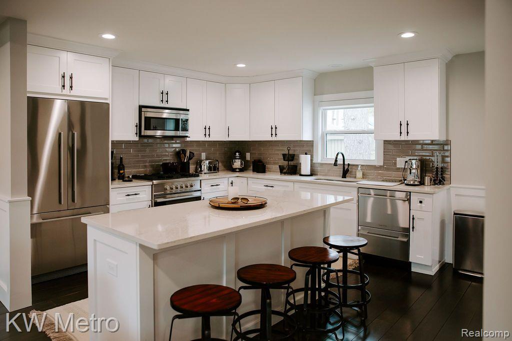 973 ALLEN Drive, Northville, MI 48167 — Photo 10